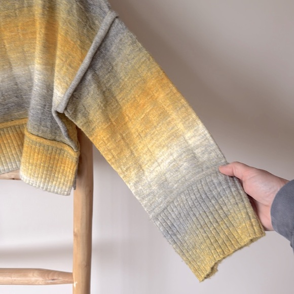 Pilcro Anthropologie Mock Neck Yellow Gray Ombre Knit Crop Pullover Sweater XS - Picture 7 of 16